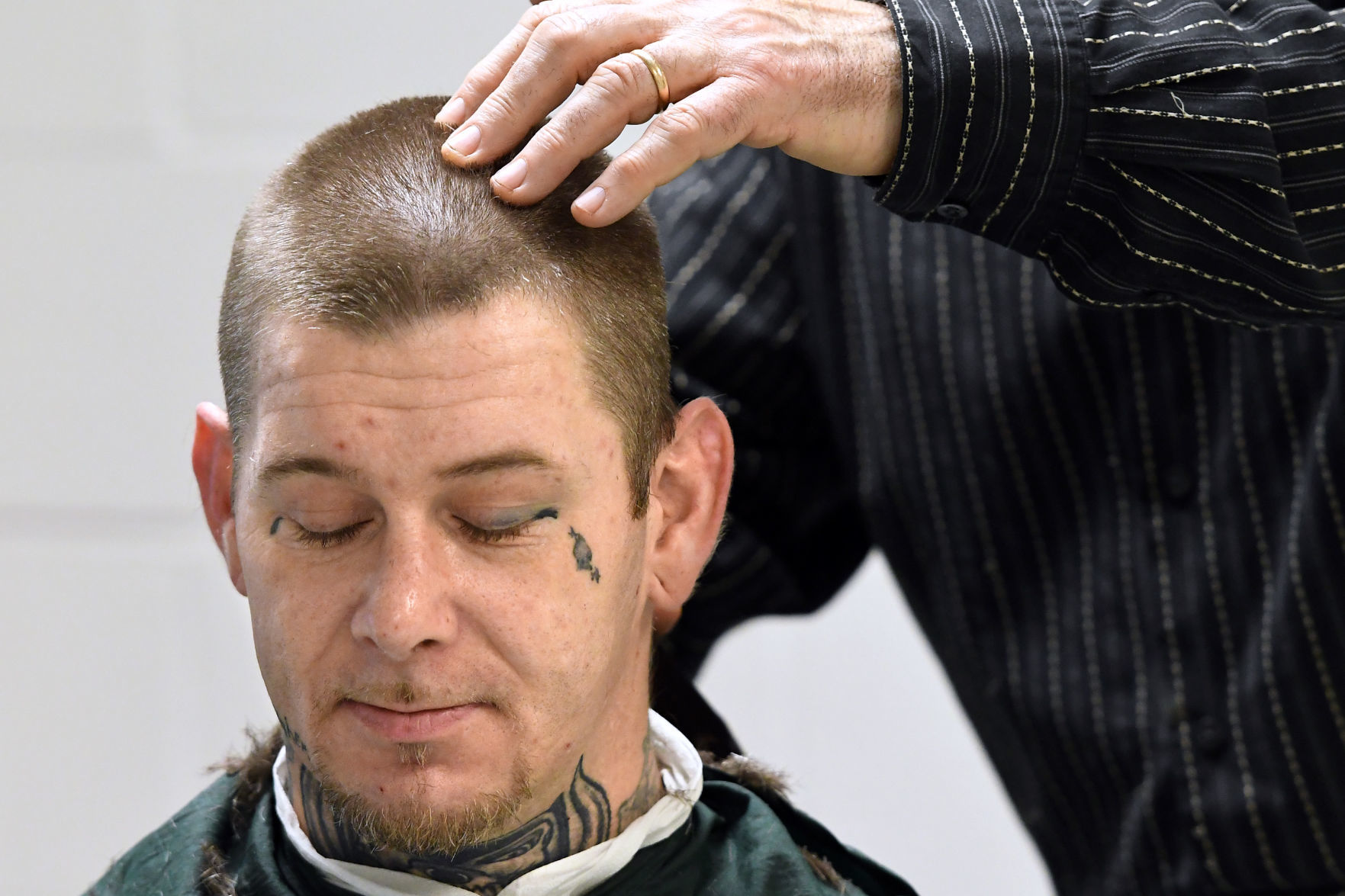 Jailhouse barber 10